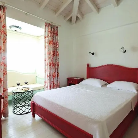 Alojamento de Acomodação e Pequeno-almoço Swan Deluxe 1890 5*