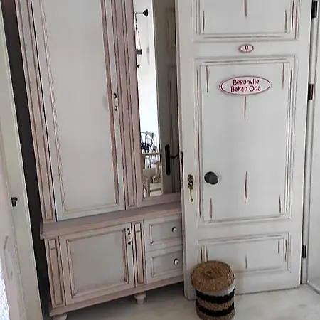 Swan Deluxe 1890 Çeşme