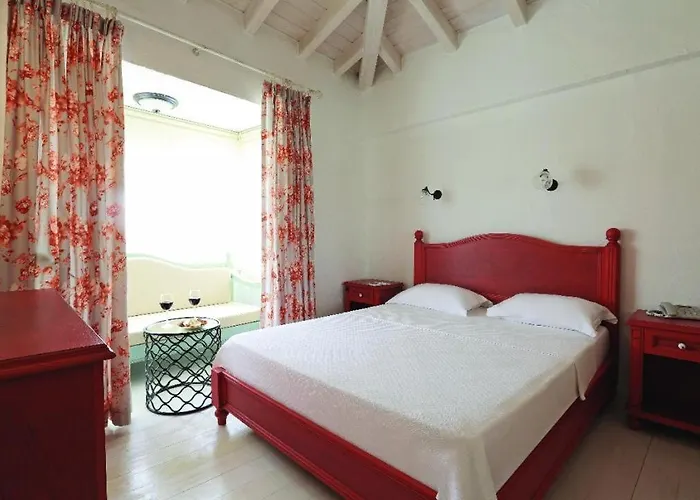 Alojamento de Acomodação e Pequeno-almoço Swan Deluxe 1890 5*